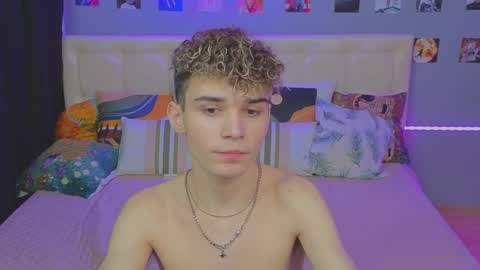 Snapshot of boicute chatting on 02-01-25, 06:19 ALEXPVT IS OPEN online show from 02-01-25, 06:19