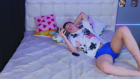Snapshot of boicute chatting on 02-04-25, 08:17 ALEXPVT IS OPEN online show from 02-04-25, 08:17