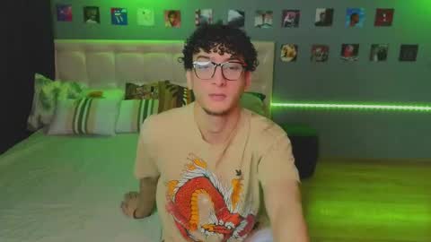 Snapshot of boicute chatting on 02-11-25, 07:12 ALEXPVT IS OPEN online show from 02-11-25, 07:12