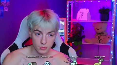 Snapshot of boicute chatting on 02-23-25, 02:25 ALEXPVT IS OPEN online show from 02-23-25, 02:25