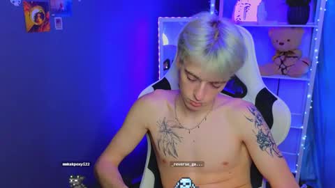 Snapshot of boicute chatting on 02-28-25, 01:58 ALEXPVT IS OPEN online show from 02-28-25, 01:58