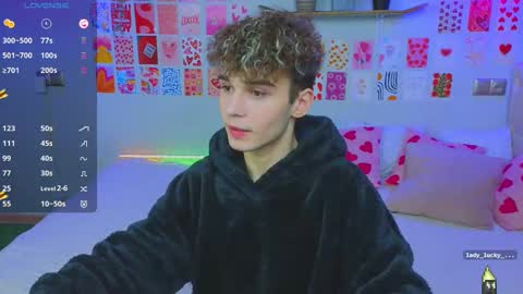 Snapshot of boicute chatting on 03-02-25, 01:15 ALEXPVT IS OPEN online show from 03-02-25, 01:15