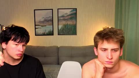 Snapshot of boicute chatting on 09-26-25, 02:32 ALEXPVT IS OPEN online show from 09-26-25, 02:32