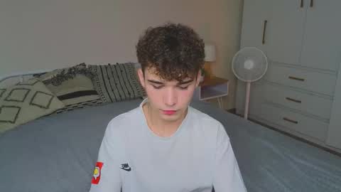 Snapshot of boicute chatting on 10-05-25, 10:13 ALEXPVT IS OPEN online show from 10-05-25, 10:13