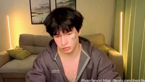 Snapshot of boicute chatting on 10-15-25, 07:58 ALEXPVT IS OPEN online show from 10-15-25, 07:58
