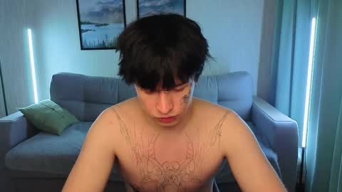 Snapshot of boicute chatting on 10-17-25, 06:32 ALEXPVT IS OPEN online show from 10-17-25, 06:32