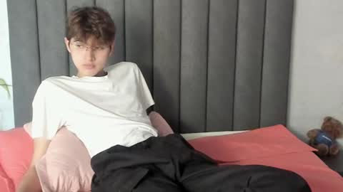 Boleyn online show from 02-02-25, 12:35