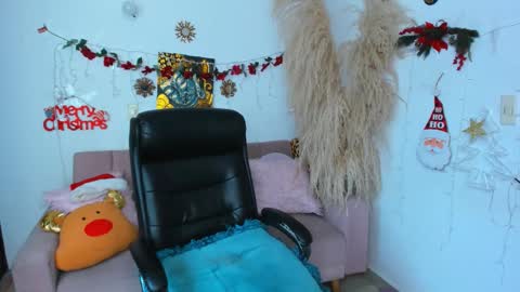 Snapshot of bombaneraa chatting on 12-13-25, 07:53 Salma Independent Model online show from 12-13-25, 07:53