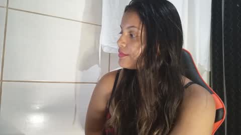 Snapshot of bombomepimenta chatting on 02-25-25, 02:25 bombomepimenta online show from 02-25-25, 02:25