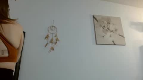 Snapshot of bombshellbaeby chatting on 11-10-25, 12:20 BombshellBaeby online show from 11-10-25, 12:20