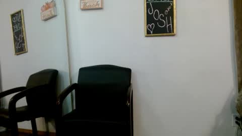 Snapshot of bombshellbaeby chatting on 12-16-25, 10:31 BombshellBaeby online show from 12-16-25, 10:31