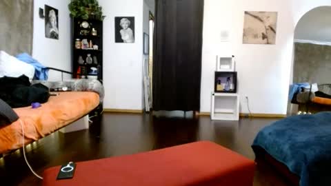 Snapshot of bombshellbaeby chatting on 01-09-26, 12:35 BombshellBaeby online show from 01-09-26, 12:35