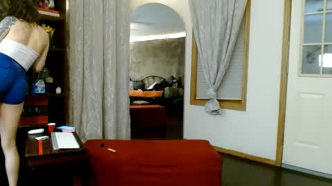 Snapshot of bombshellbaeby chatting on 02-22-26, 06:02 BombshellBaeby online show from 02-22-26, 06:02