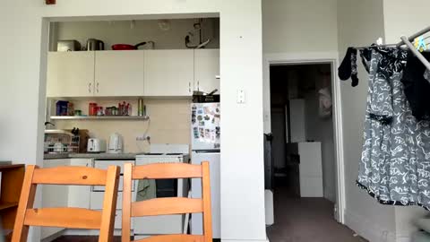 Bondi online show from 12-04-24, 09:13