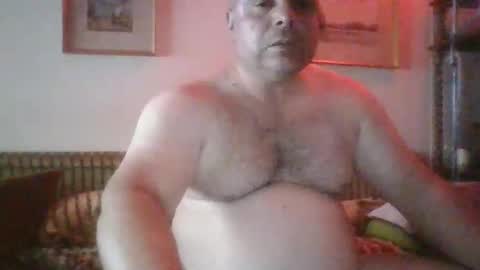 Snapshot of bondsuckslut chatting on 05-09-26, 09:09 borntosuck online show from 05-09-26, 09:09