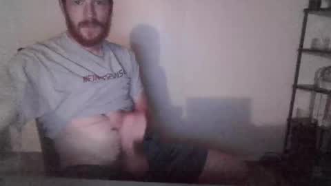 Snapshot of bone_daddy_4u chatting on 10-12-25, 04:44 Bone daddy online show from 10-12-25, 04:44