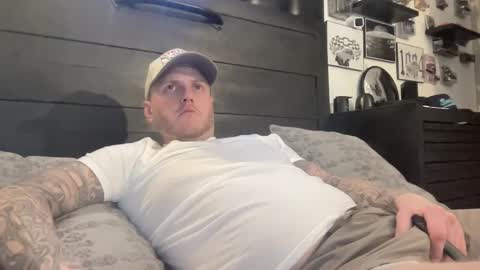 boner4you1994 online show from 02-04-25, 09:17