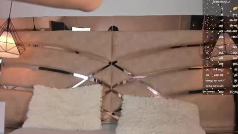 bonet_iris online show from 06-25-26, 11:04
