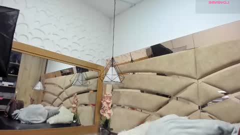 bonet_iris online show from 07-18-26, 11:03