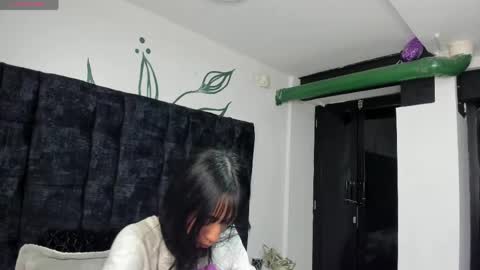 BONIE WILLS online show from 04-21-26, 12:44