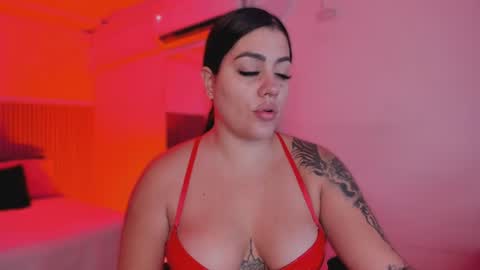 Bonnie  online show from 07-16-26, 11:05