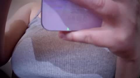 Snapshot of bonnie_jade chatting on 04-07-26, 02:28 Bonnie online show from 04-07-26, 02:28