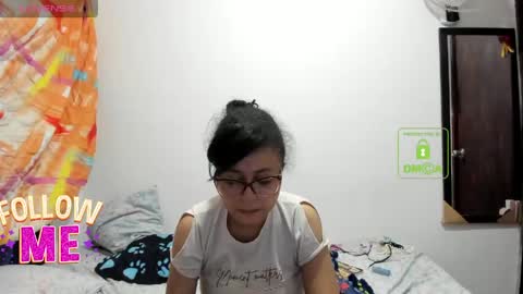 Snapshot of bonnie_lam_ chatting on 05-25-26, 03:34 bonnie lam hello welcome to my room I hope you have fun and you can reach your maximum pleasure here with me online show from 05-25-26, 03:34