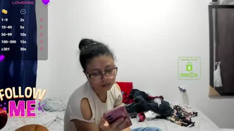 bonnie lam  hello welcome to my room I hope you have fun and you can reach your maximum pleasure here with me online show from 06-18-26, 03:40
