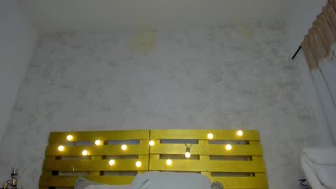 Bonnie online show from 11-23-25, 07:13