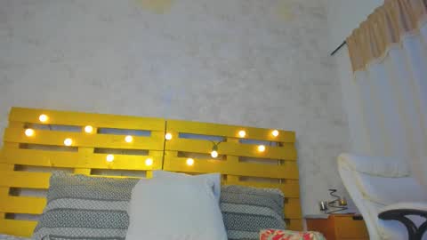 Bonnie online show from 11-25-25, 08:42