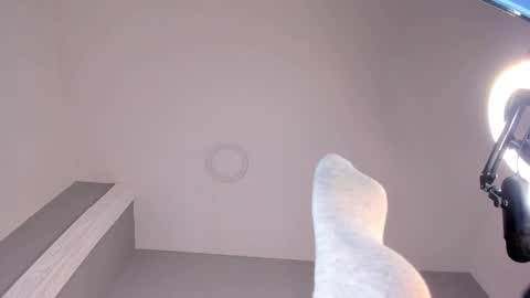 Bonnie online show from 04-25-26, 09:45