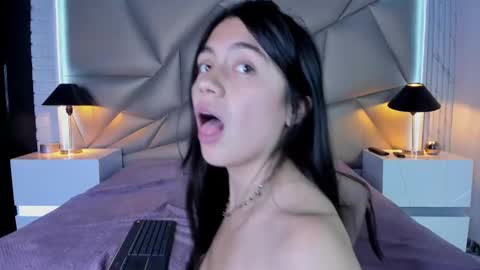 Snapshot of bonny_bonss chatting on 02-27-25, 10:31 bonny_bonss online show from 02-27-25, 10:31