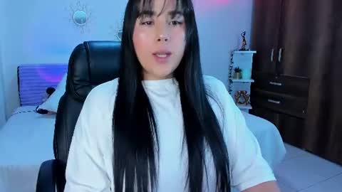 Snapshot of bonny_greylm chatting on 06-19-26, 02:38 sofia online show from 06-19-26, 02:38