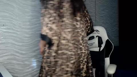 bonny_klyde95 online show from 09-23-25, 11:57