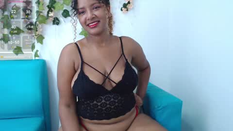 Snapshot of bonnydopson chatting on 12-15-24, 08:15 Bonny Dopson online show from 12-15-24, 08:15