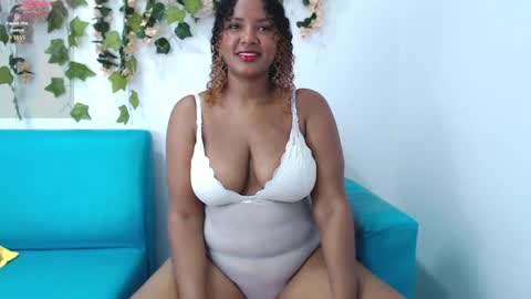 Snapshot of bonnydopson chatting on 12-20-24, 08:12 Bonny Dopson online show from 12-20-24, 08:12