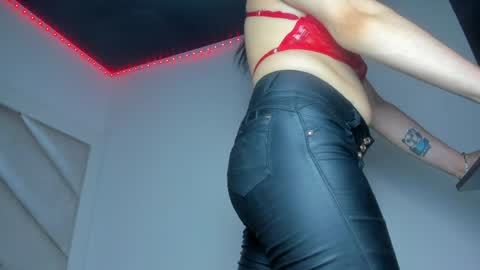 Snapshot of bonnyloo chatting on 05-27-26, 09:12 bonnyloo online show from 05-27-26, 09:12