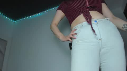 Snapshot of bonnyloo chatting on 06-05-26, 01:23 bonnyloo online show from 06-05-26, 01:23