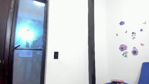 Snapshot of bonnyy26 chatting on 06-19-26, 09:24 bony online show from 06-19-26, 09:24
