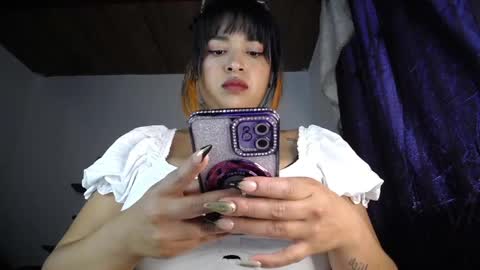 KIM     online show from 04-24-26, 10:23