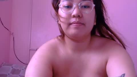 MommyMarie-Singlemom of 2. online show from 06-22-26, 01:07