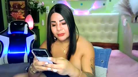 Snapshot of boobsylicious69 chatting on 09-29-25, 02:55 Miles online show from 09-29-25, 02:55