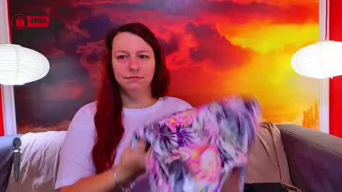 BoobyIANAx online show from 10-18-25, 06:05