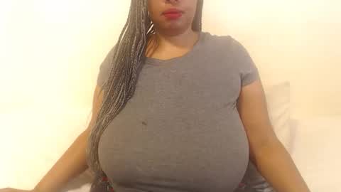 Snapshot of boobyqueen24 chatting on 11-26-25, 12:50 boobyqueen online show from 11-26-25, 12:50