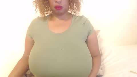 Snapshot of boobyqueen24 chatting on 01-19-26, 07:23 boobyqueen online show from 01-19-26, 07:23