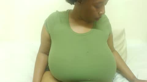 Snapshot of boobyqueen24 chatting on 03-04-26, 06:14 boobyqueen online show from 03-04-26, 06:14