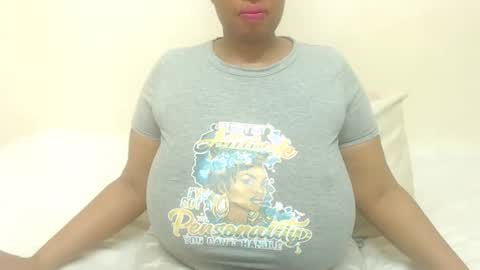 Snapshot of boobyqueen24 chatting on 03-11-26, 07:53 boobyqueen online show from 03-11-26, 07:53