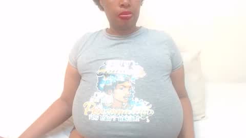 Snapshot of boobyqueen24 chatting on 04-06-26, 11:11 boobyqueen online show from 04-06-26, 11:11