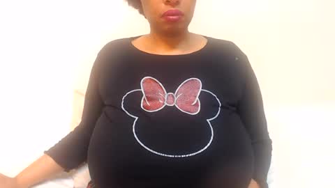 Snapshot of boobyqueen24 chatting on 06-18-26, 07:07 boobyqueen online show from 06-18-26, 07:07