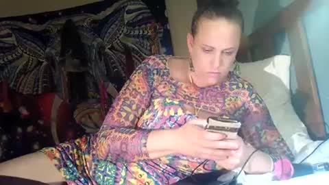 Snapshot of boomerxparadise chatting on 10-14-25, 03:18 boomerxparadise online show from 10-14-25, 03:18